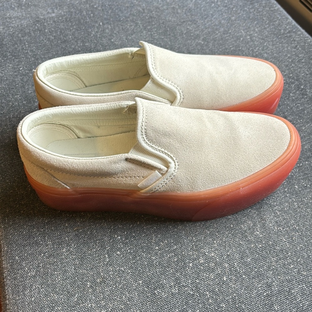 Women’s vans platform white suede with pink gum sole